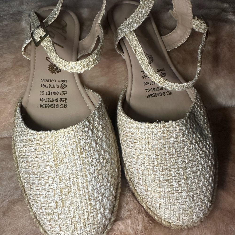 Elegant Cream Women's Espadrille Sandals size 7